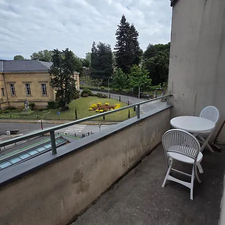Le Cocon Sarladais, Centre Avec Balcon Et Parking Prive