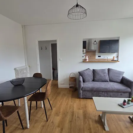 Le Cocon Sarladais, Centre Avec Balcon Et Parking Prive شقة *